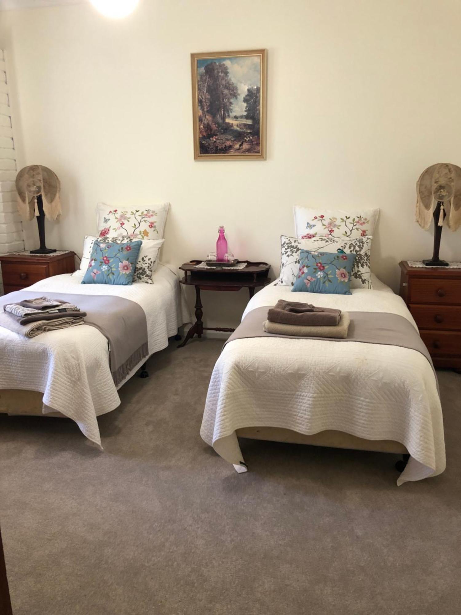 Somerville Sherwood Park Bed And Breakfast المظهر الخارجي الصورة